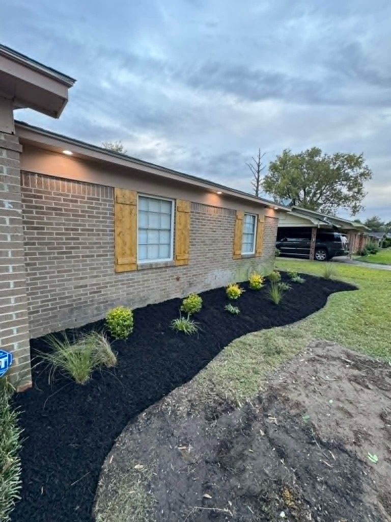 Residential Landscaping with Lighting